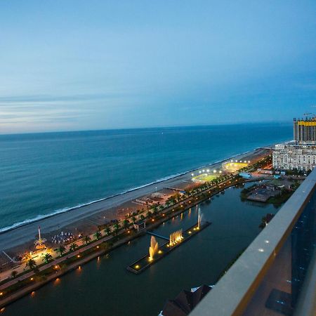 Orbi City Sea View Батуми Екстериор снимка