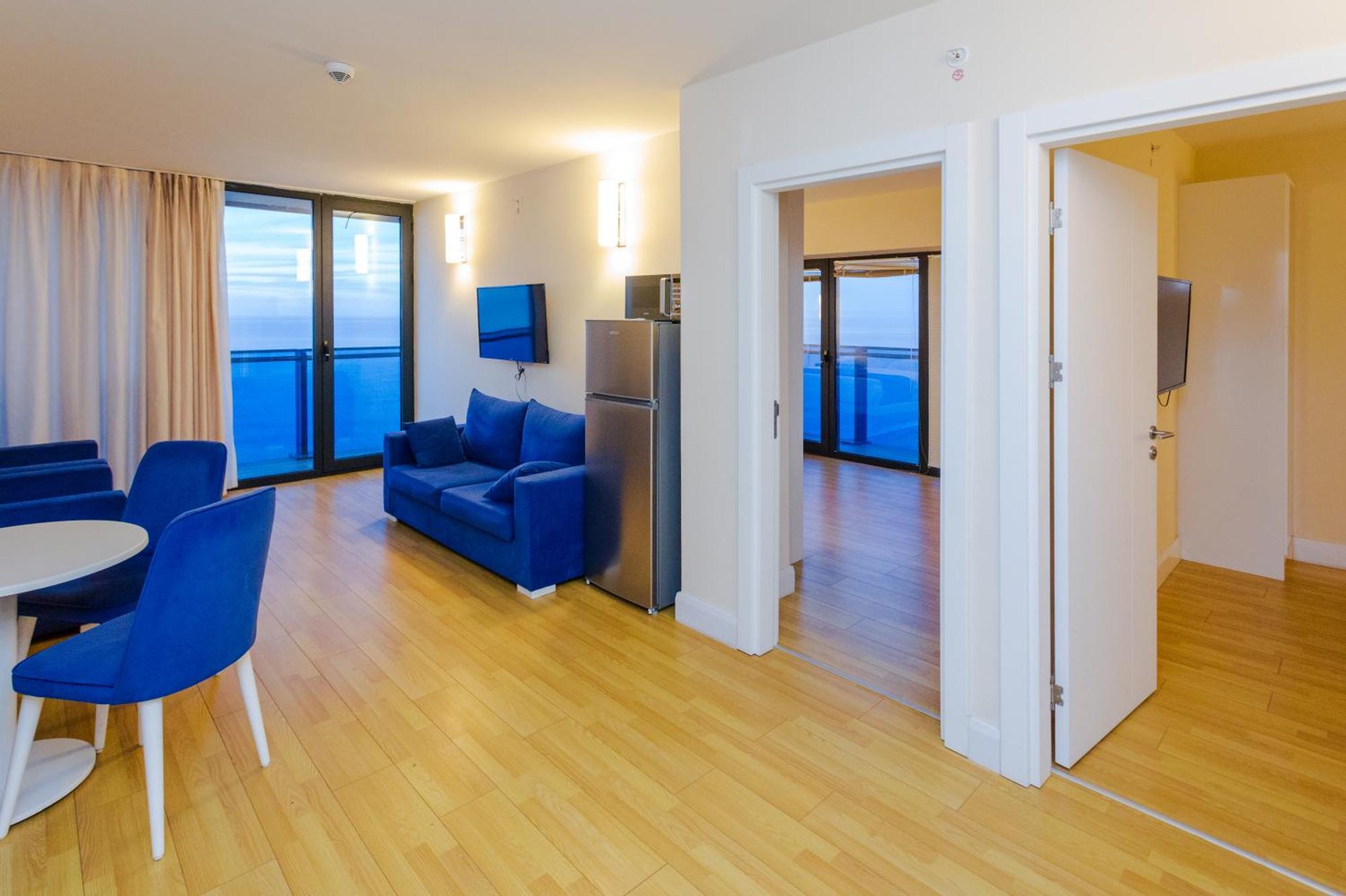 Orbi City Sea View Батуми Екстериор снимка