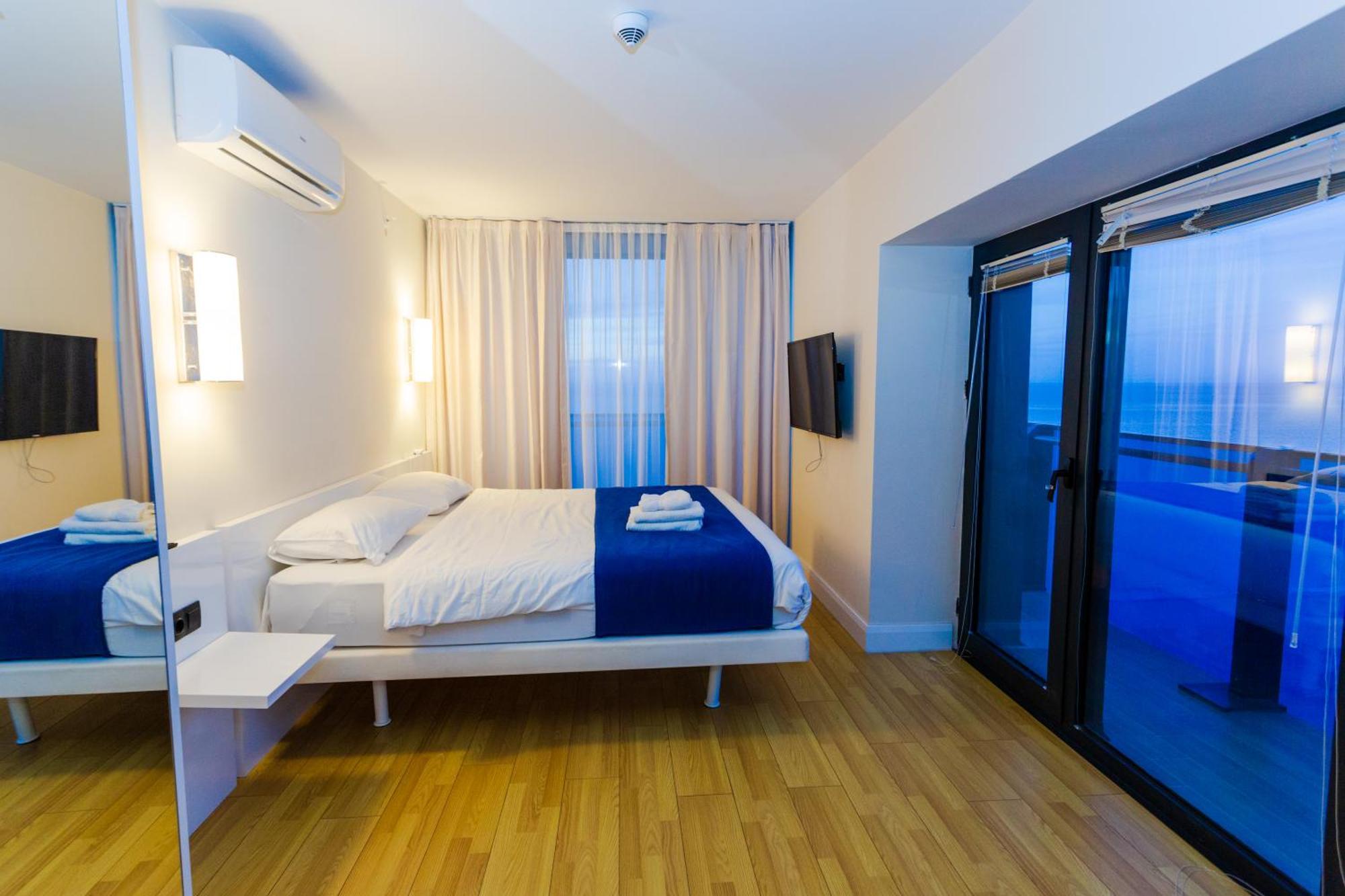 Orbi City Sea View Батуми Екстериор снимка