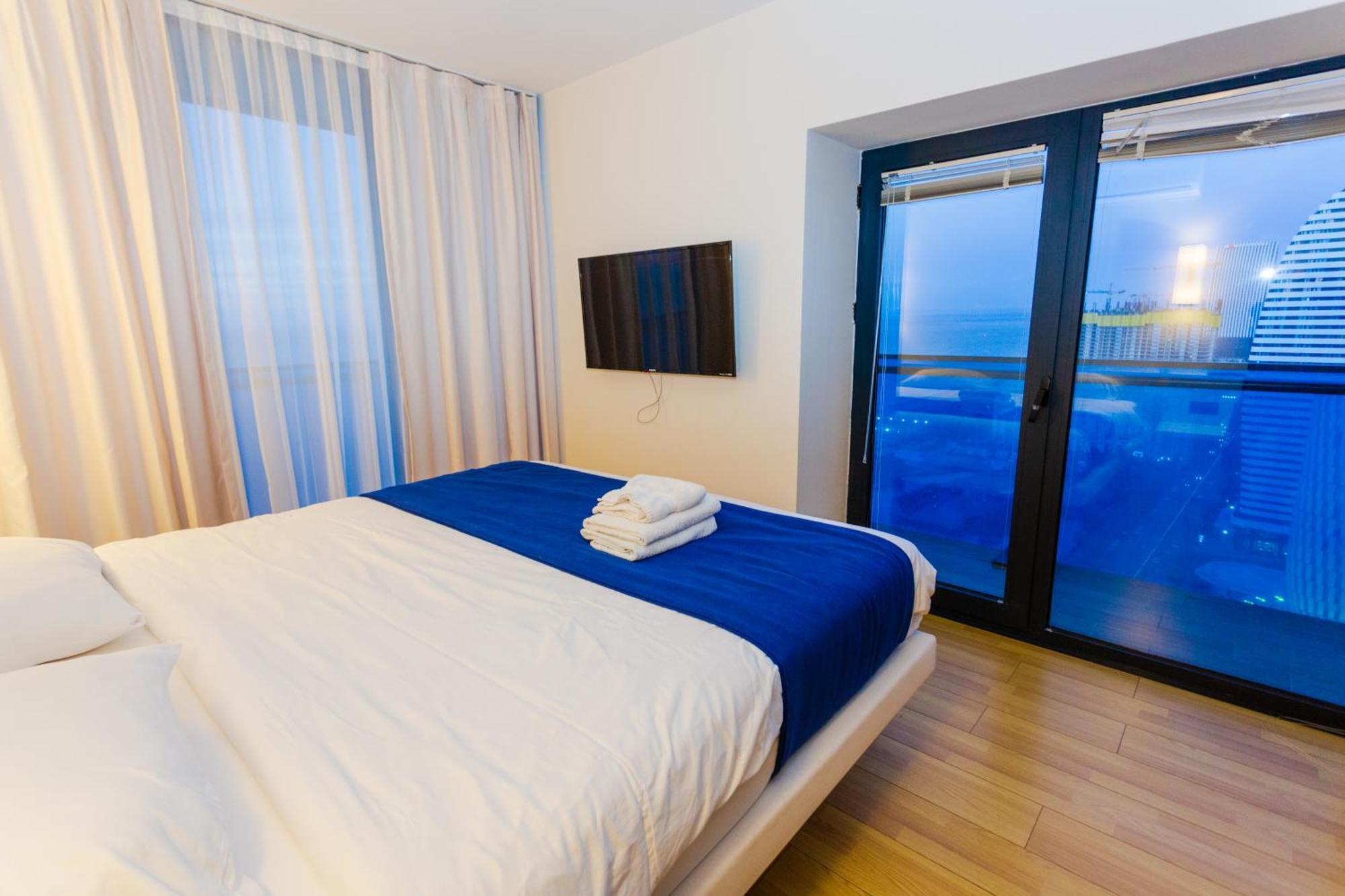 Orbi City Sea View Батуми Екстериор снимка