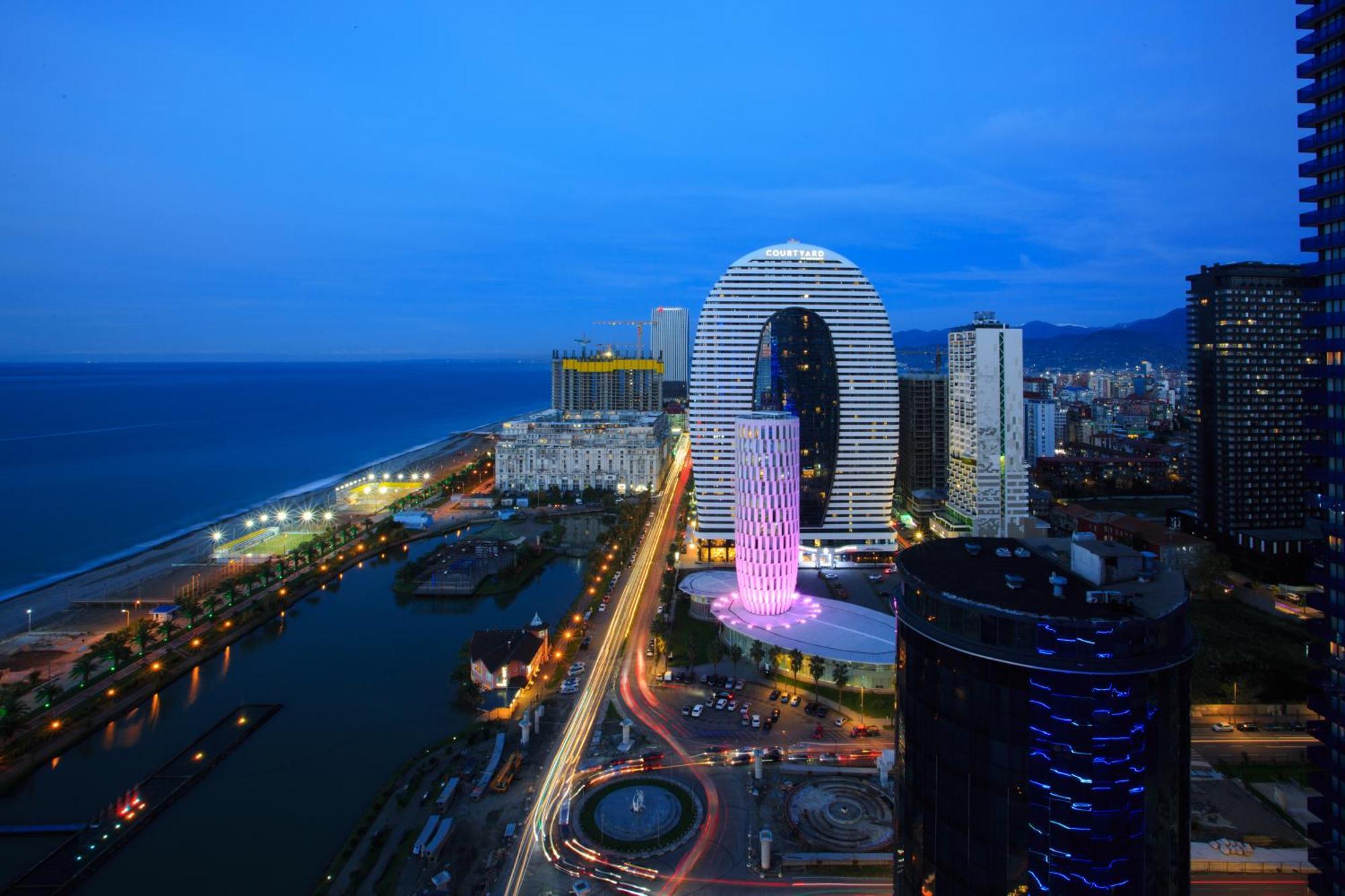 Orbi City Sea View Батуми Екстериор снимка